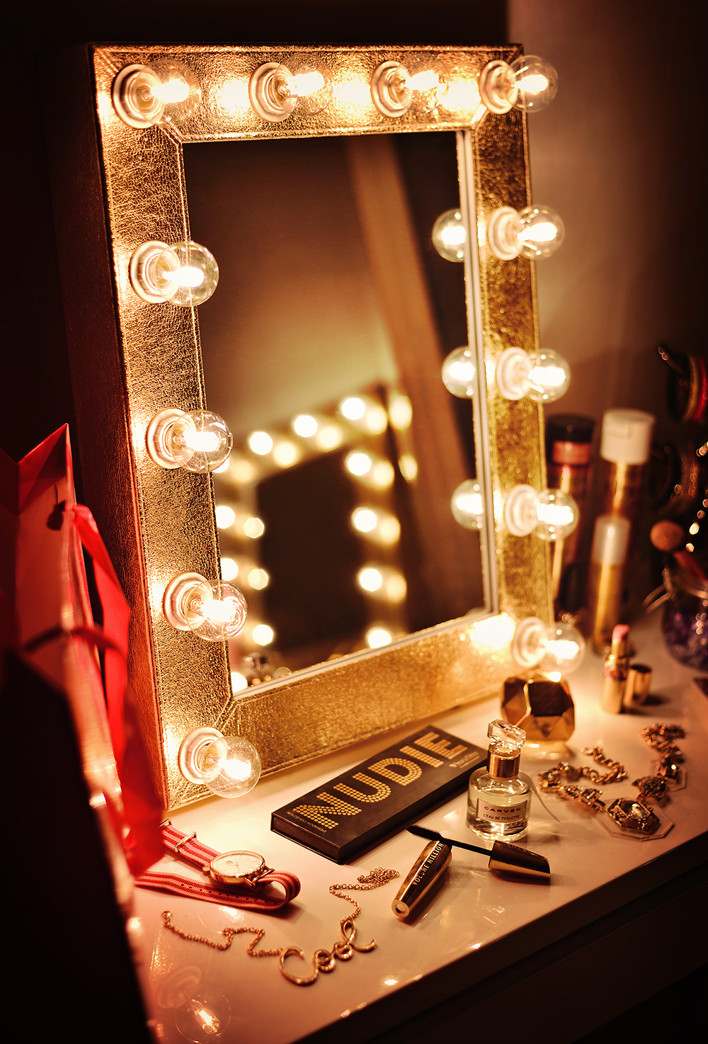 Makeup mirror with lights