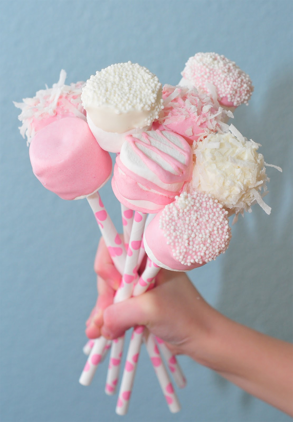 Marshmallow pops 