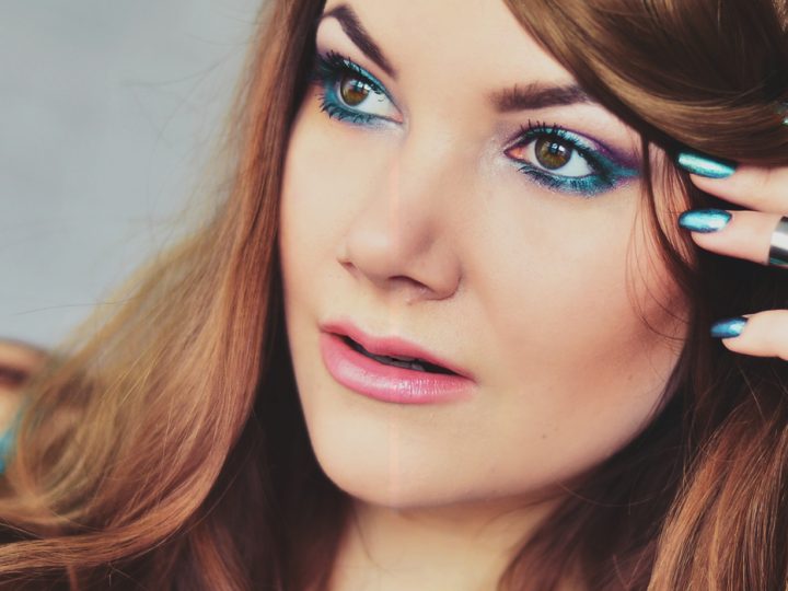 Pure Turquoise & Purple Makeup