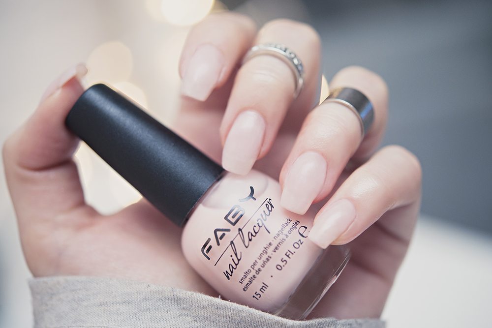 TIPS: En snygg manikyr hemma i 4 enkla steg // FABY Nail Lacquer This is my Style!