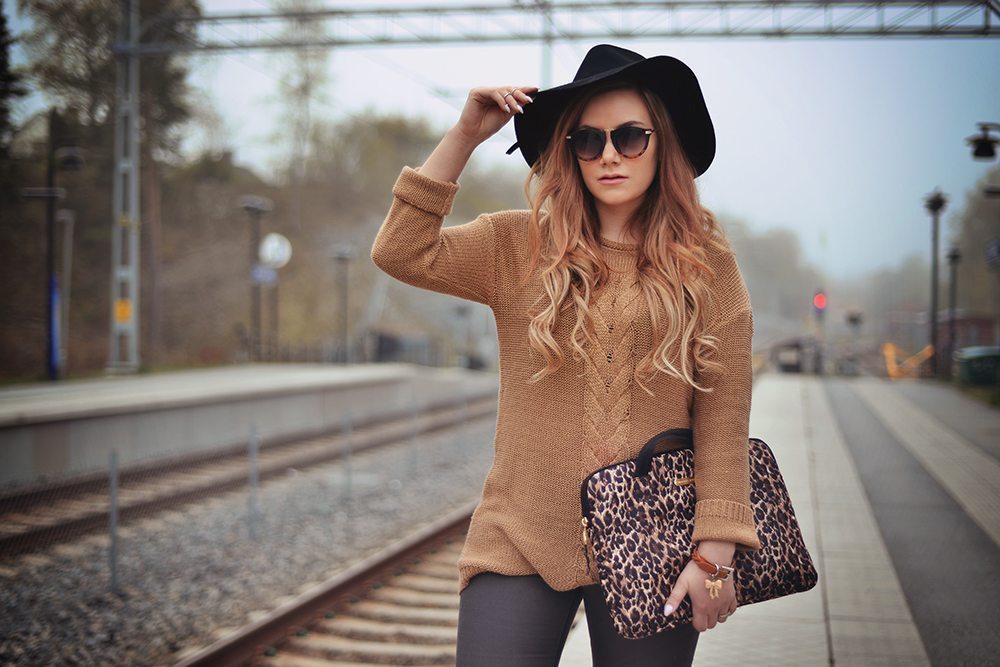 Beige Leopard Outfit