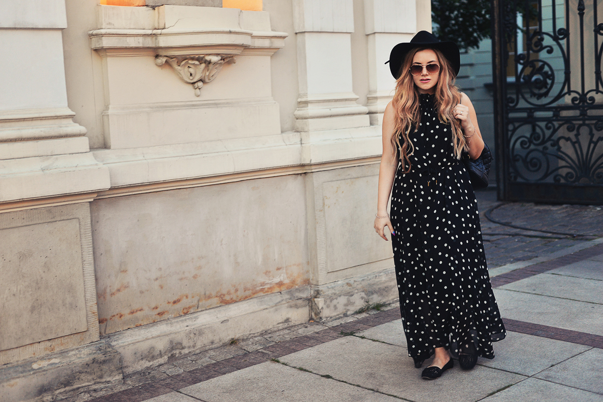 Warsaw outfit: Polka dots & hat 