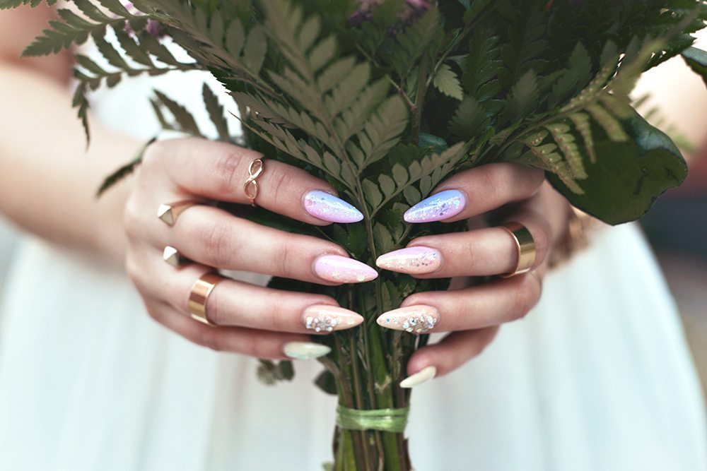 Mermaid stiletto nails 