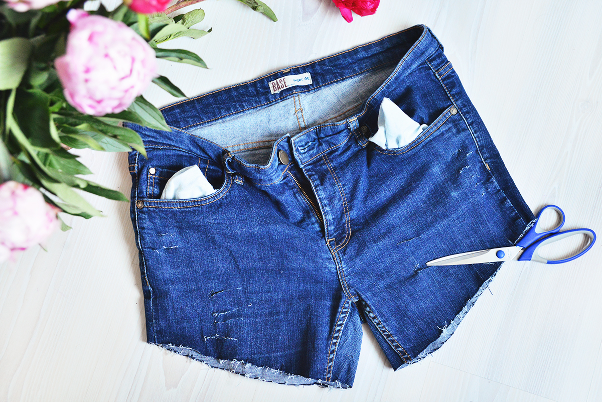 DIY Ripped denim cut off shorts