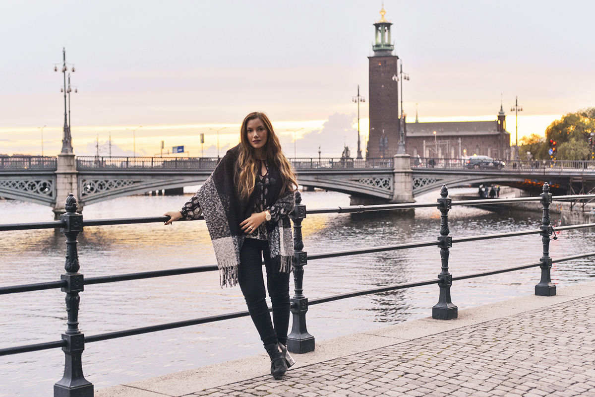 Poncho outfit / Stockholm 