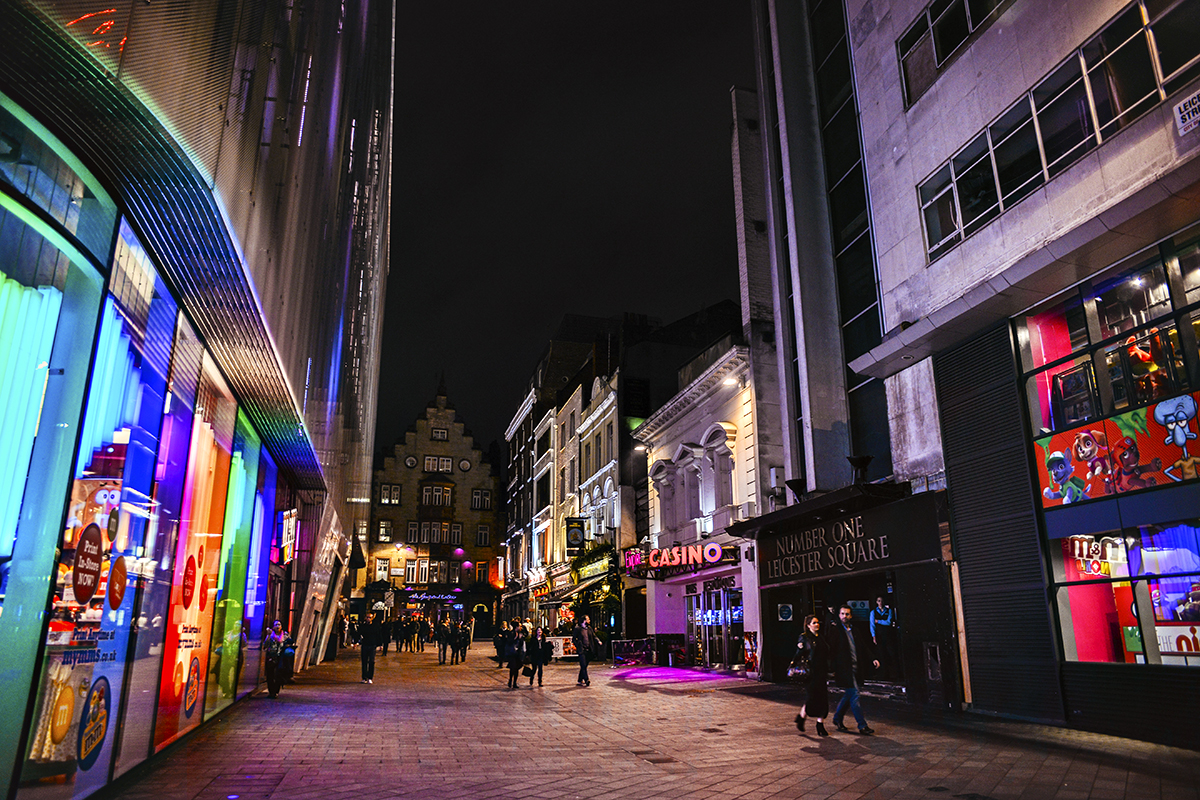 London M&M Store