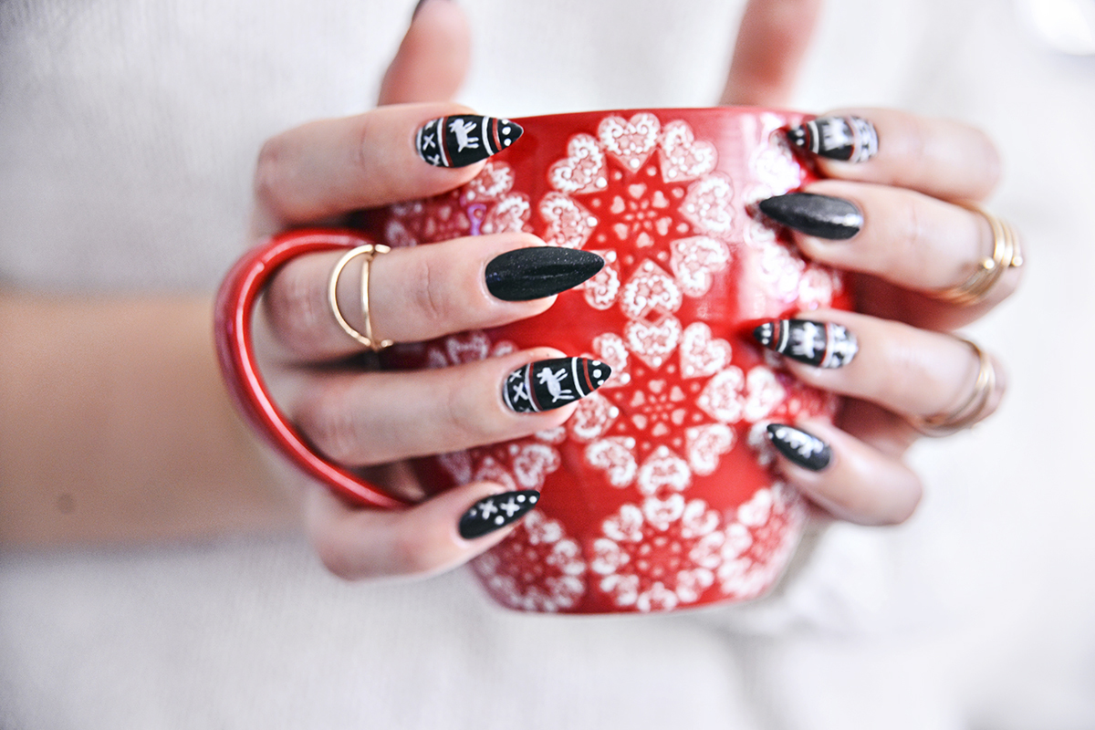 Christmas nail art