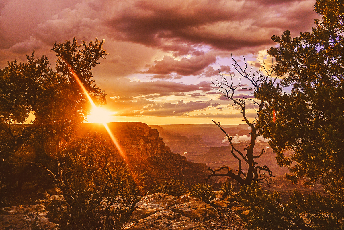 Beautiful sunset in Grand Canyon South Rim 