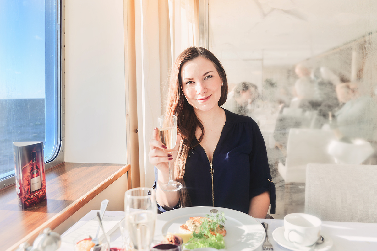 Champagnebrunch på Silja Galaxy - Happy Lobster