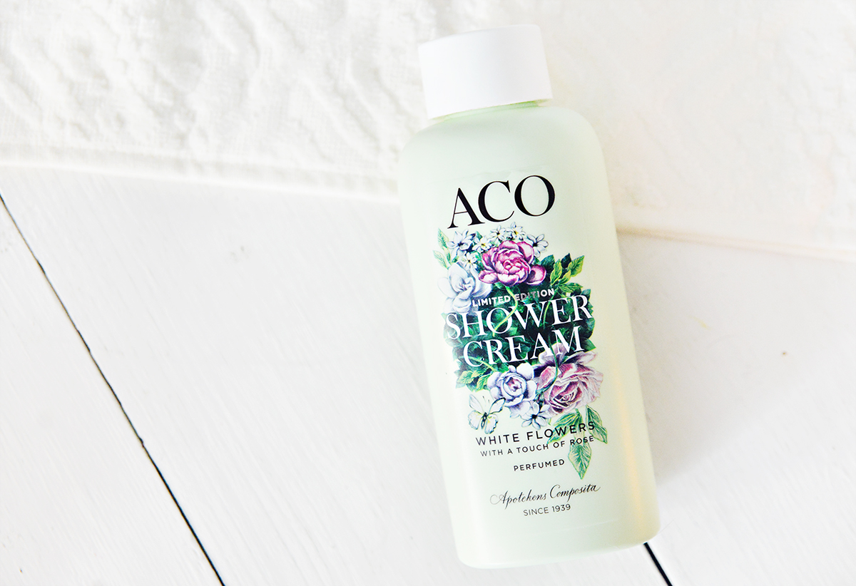 ACO Ltd edition showercream white flower