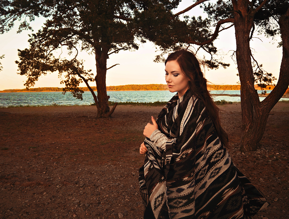 Poncho outfit in the sunset