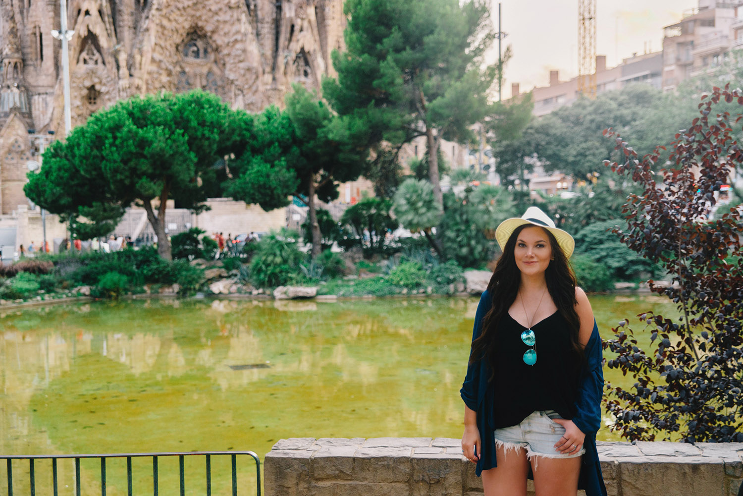 Outfit with Hat & Kimono in Barcelona