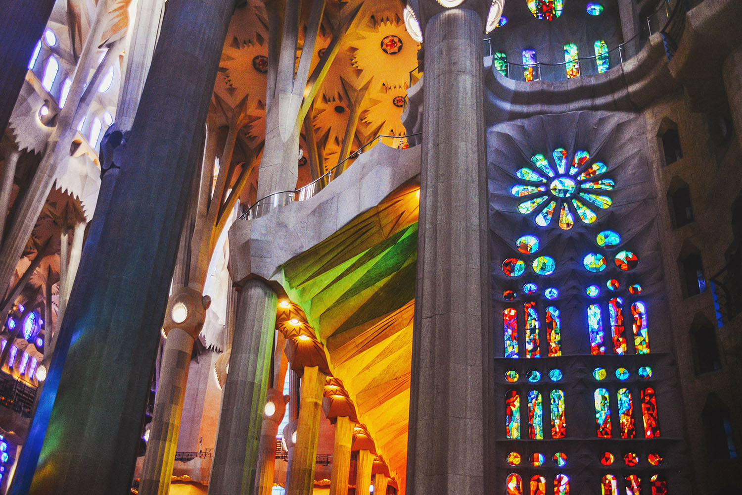 Utanför La Sagrada Familia i Barcelona