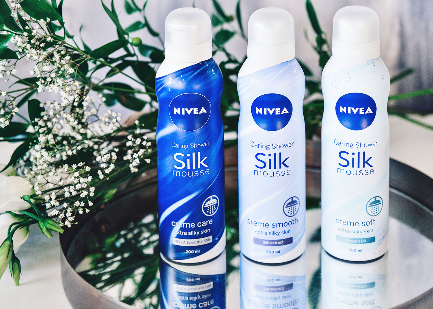 Nivea Caring Shower Silk Mousse