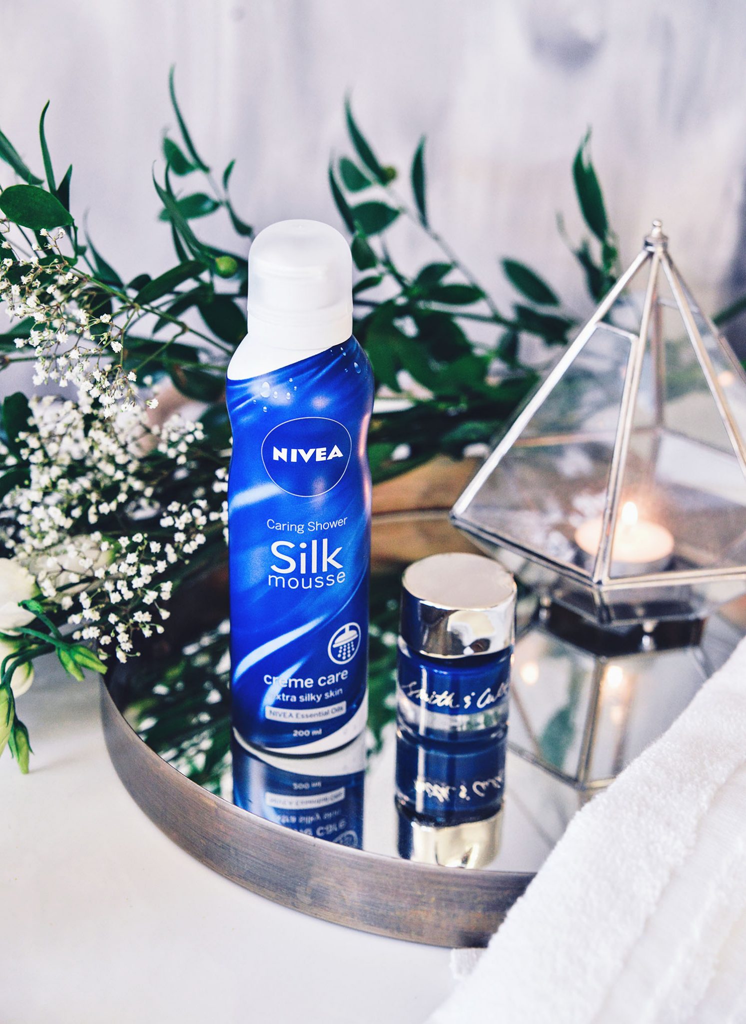 Vardagslyx med Nivea Caring Shower Silk Mousse