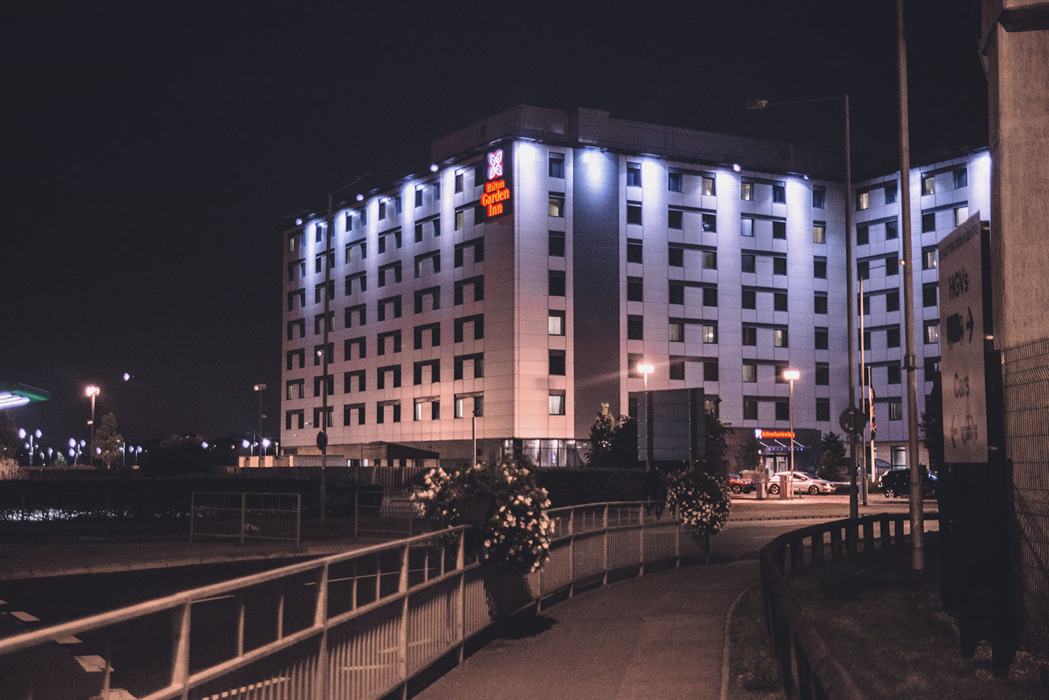 Hilton Garden Inn by night