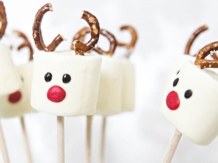 DIY: Reindeer Marshmallow Pops