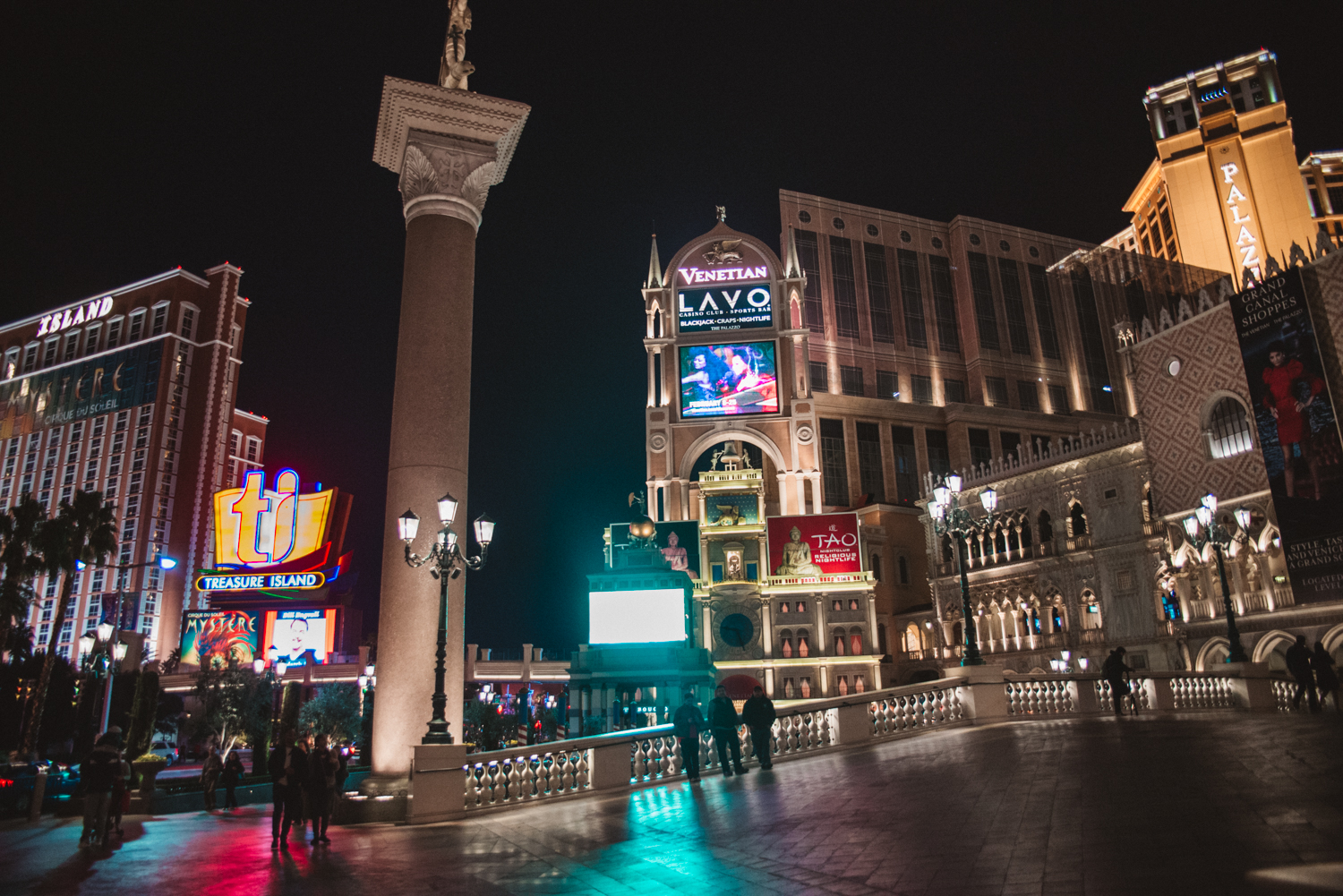 Las Vegas by Night