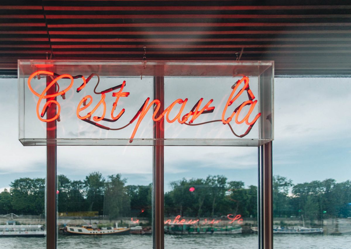 Neon Sign at Rosa Bonheur Sur Seine