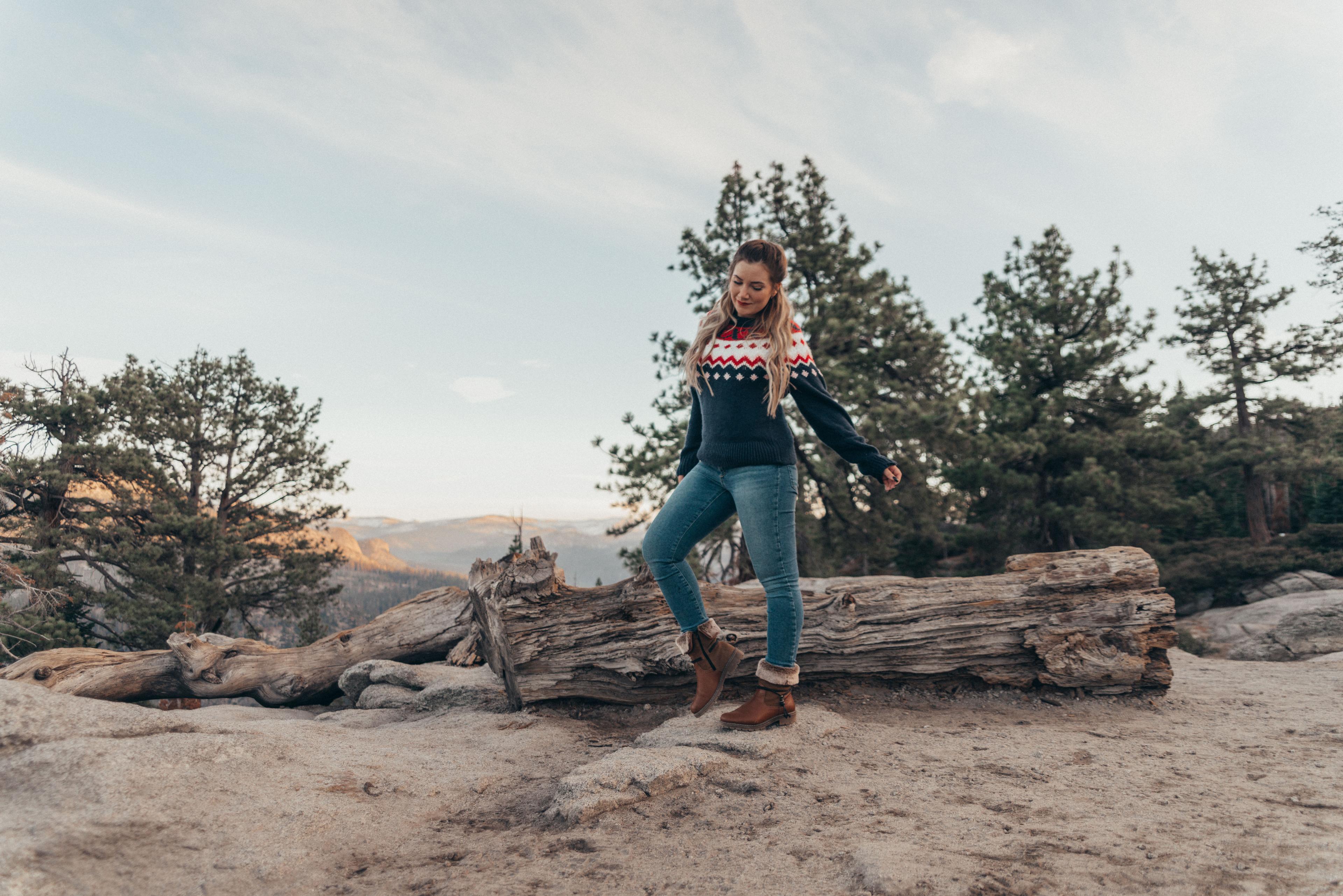 Adaras Knitted Sweater Outfit - Yosemite National Park