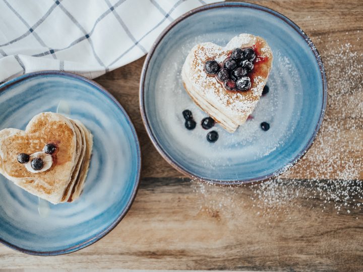 RECIPE: Fluffy Vegan Pancakes with Applesauce (Gluten-Free)