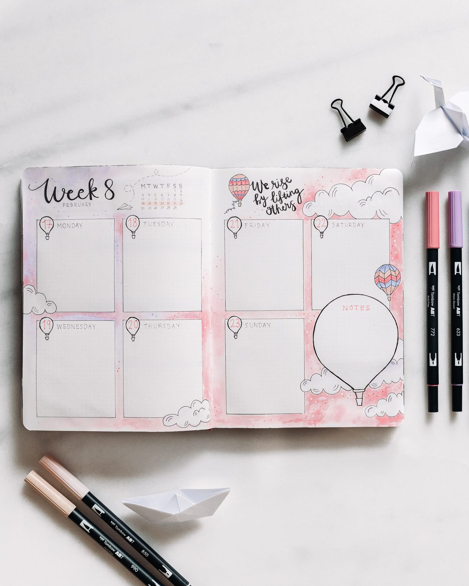 Bullet journal veckoplanering: Rosa & lila luftballongstema