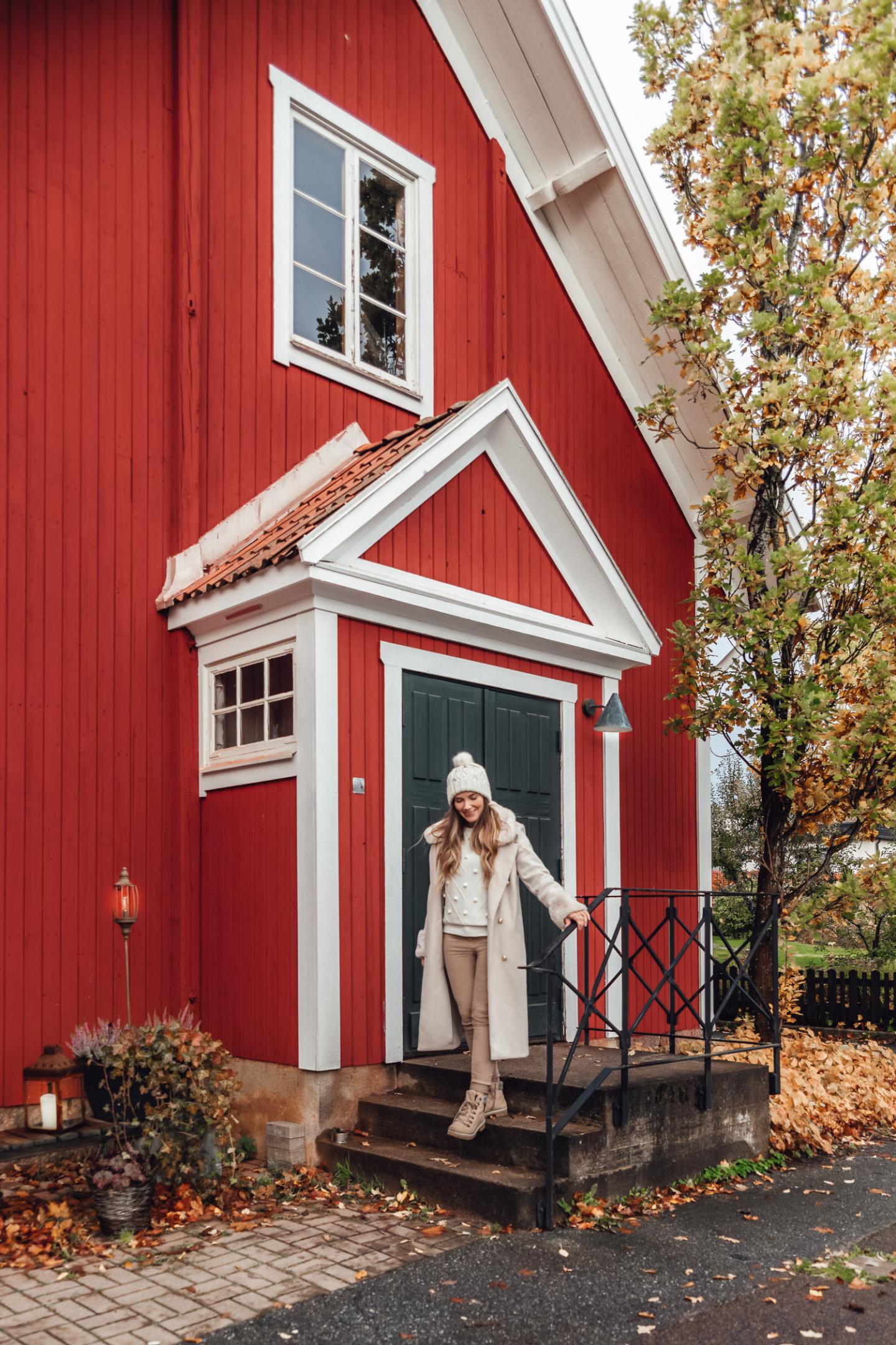 Ida står utanför matstudion Egastronomi i Kumla, Örebro