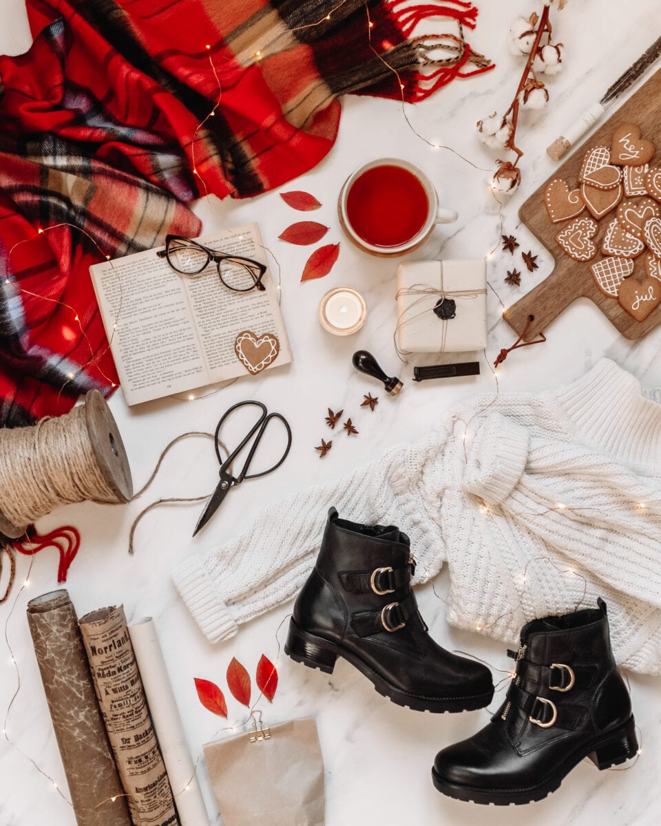 Mysig vinterflatlay med fotobakgrund i marmor från Club Backdrop