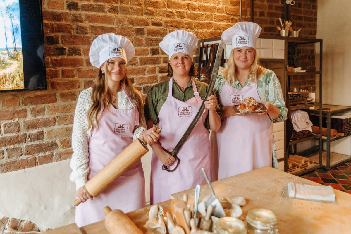 Ida, Janicke och Cammi på besök i Croissantmuseet i Poznań, Polen.