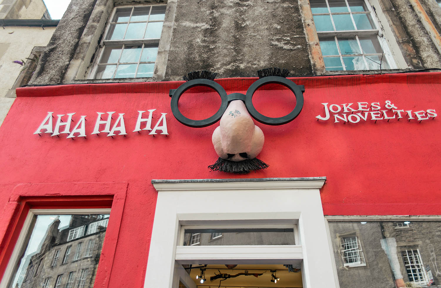AHA HA HA Jokes & Novelties i Edinburgh