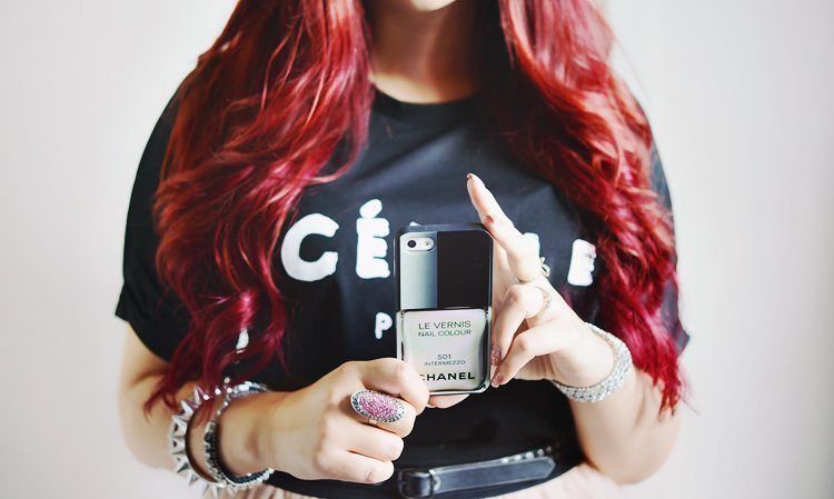 chanel-iphone-case