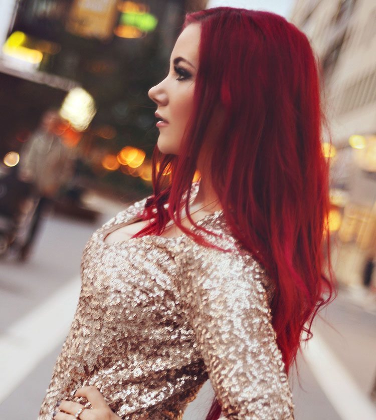 red-hair-outfit