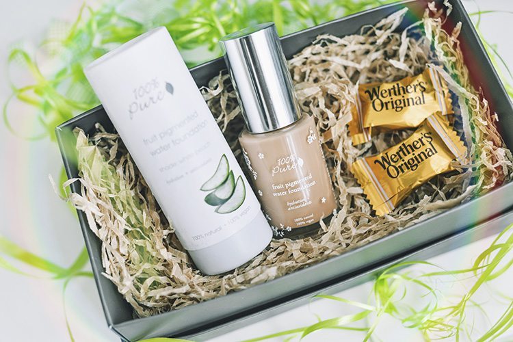 Pure-Fruit-Pigmented_Water-Foundation