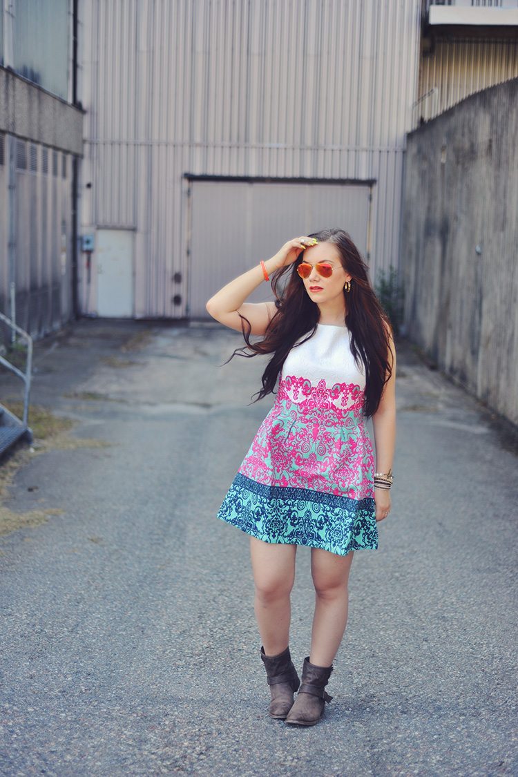 Vintage-Jacquard_dress-pink-blue