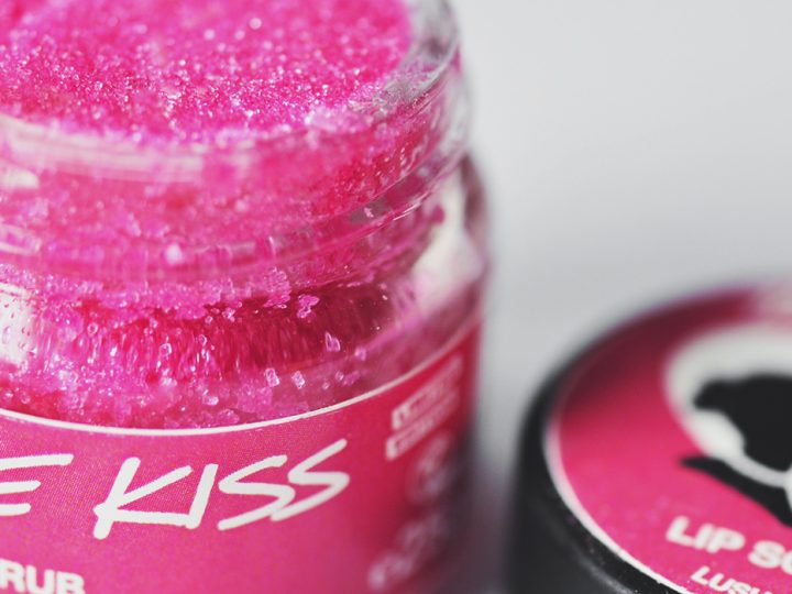 Lush The Kiss Lip Scrub