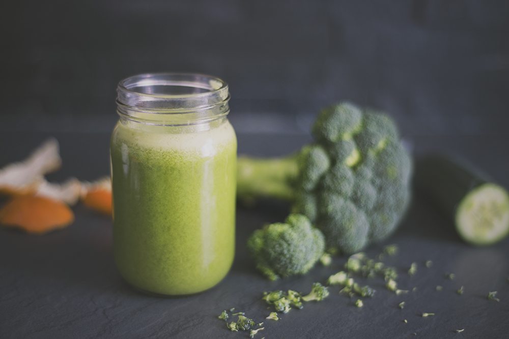 Juice med broccoli och blodapelsin