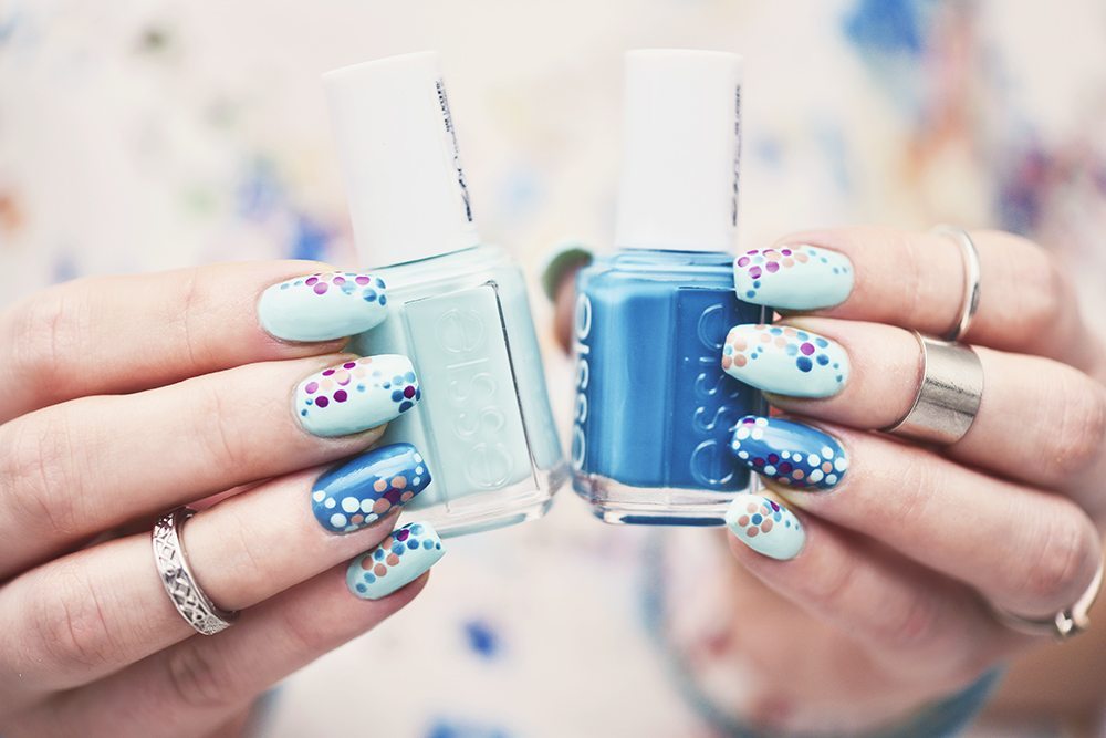 How to: Flower Dots Nail Design