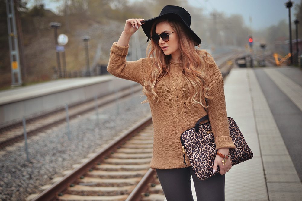 Beige Leopard Outfit