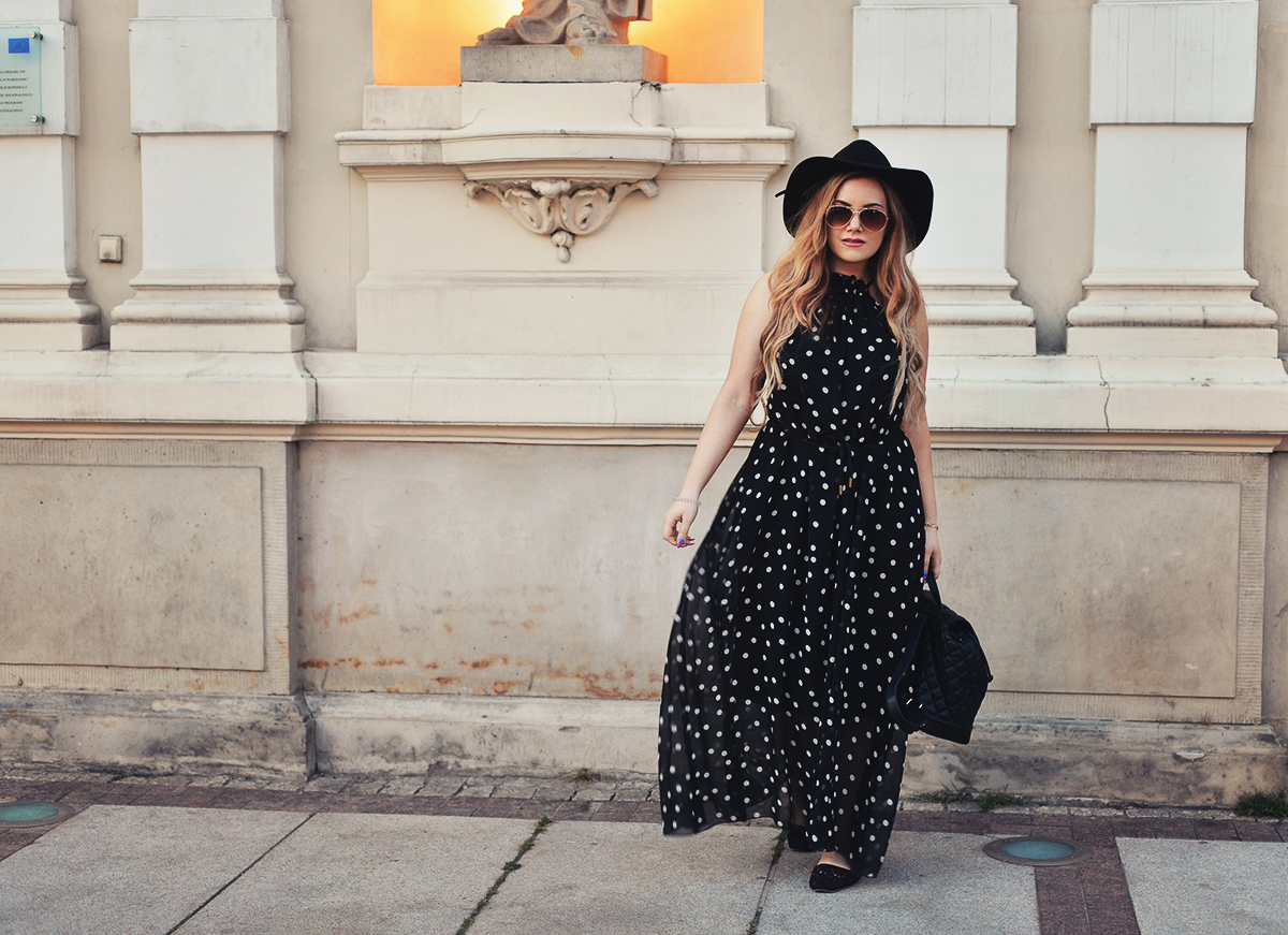 Warsaw outfit: Polka dots & hat 