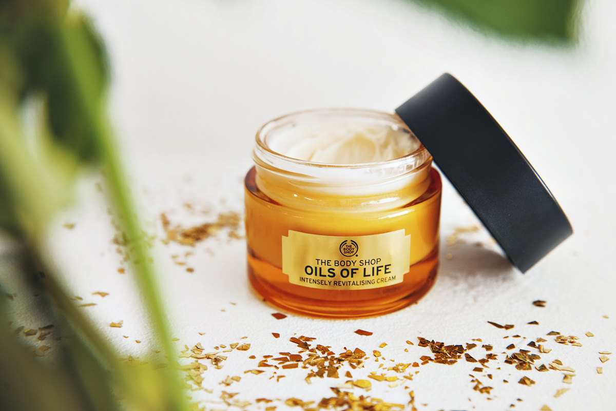 The Body Shop Intensely Revitalising Cream