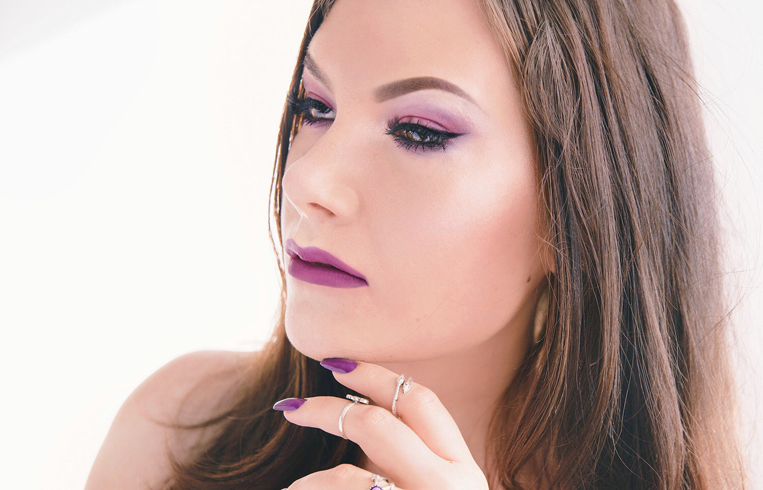 NYX Full Throttle Bossy Shadow Palette - Purple Makeup