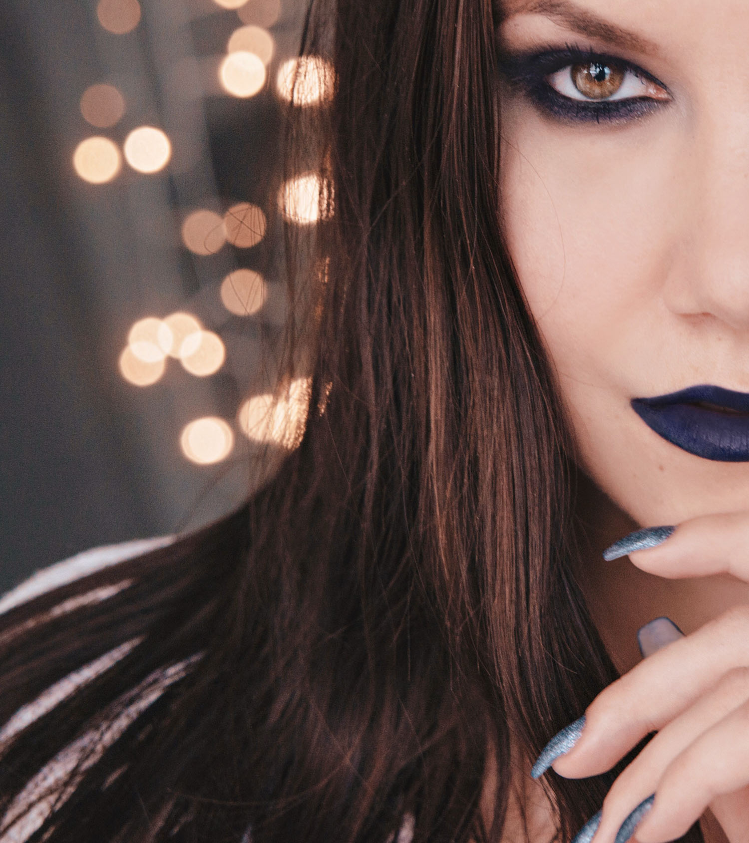 Kat Von D Studded Kiss Lipstick Poe - Blue Lips & blue eyeshadow - Processed with VSCO with hb2 preset