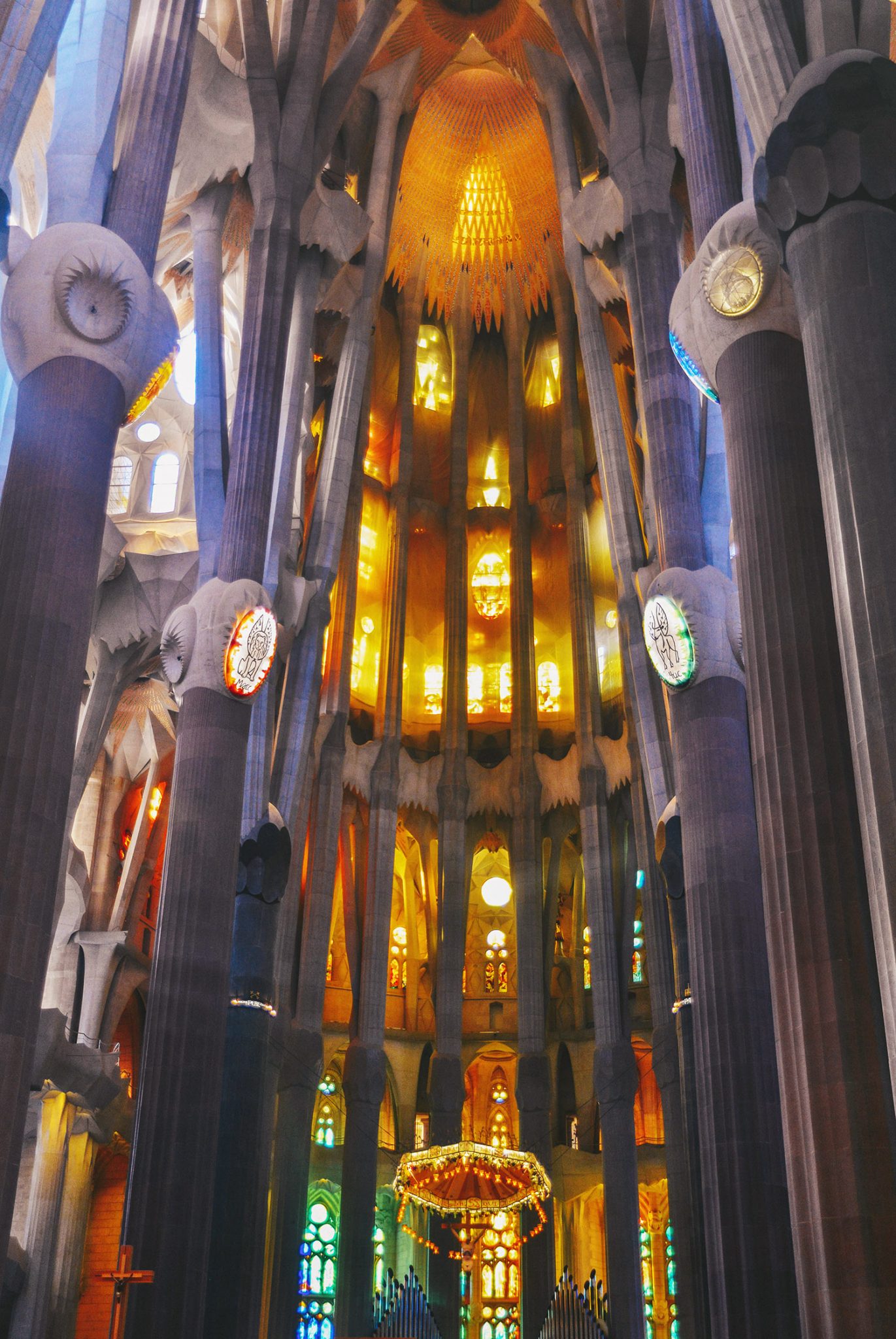 Inside Basílica de la SAGRADA FAMÍLIA