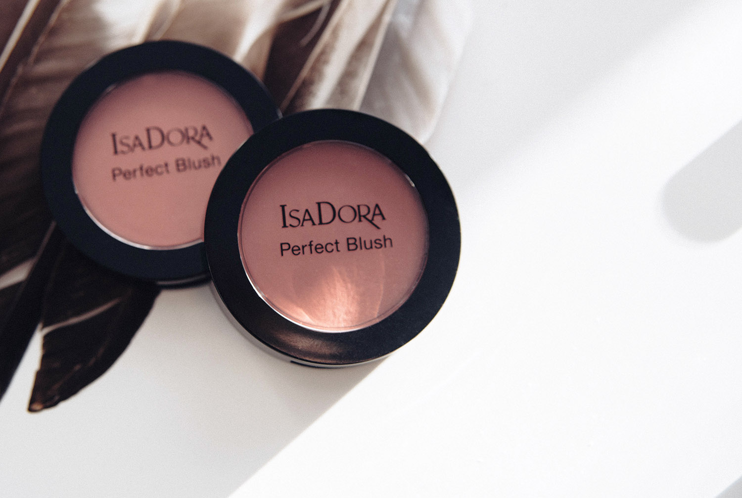 IsaDora Perfect Blush Soft Coral & Bare Berry
