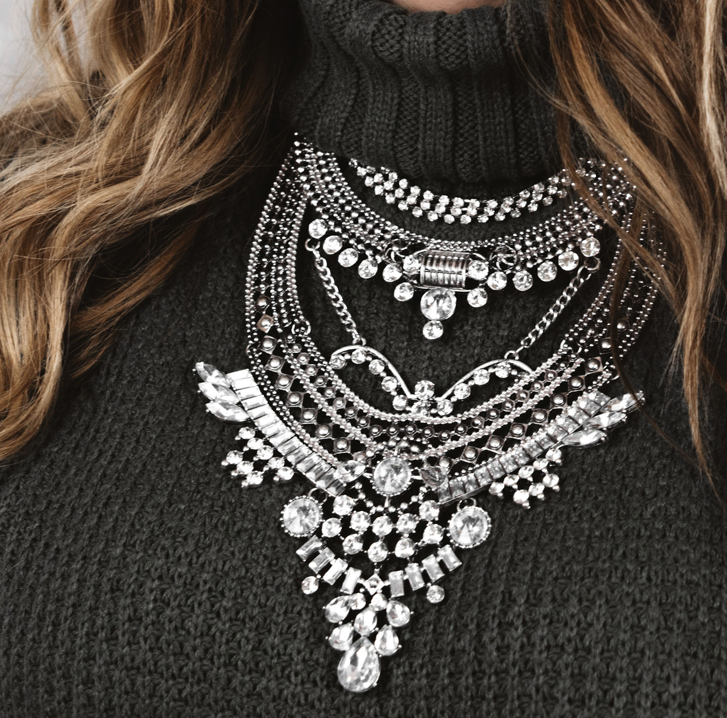 19 Gorgeous Statement Necklaces to add personality to any outfit